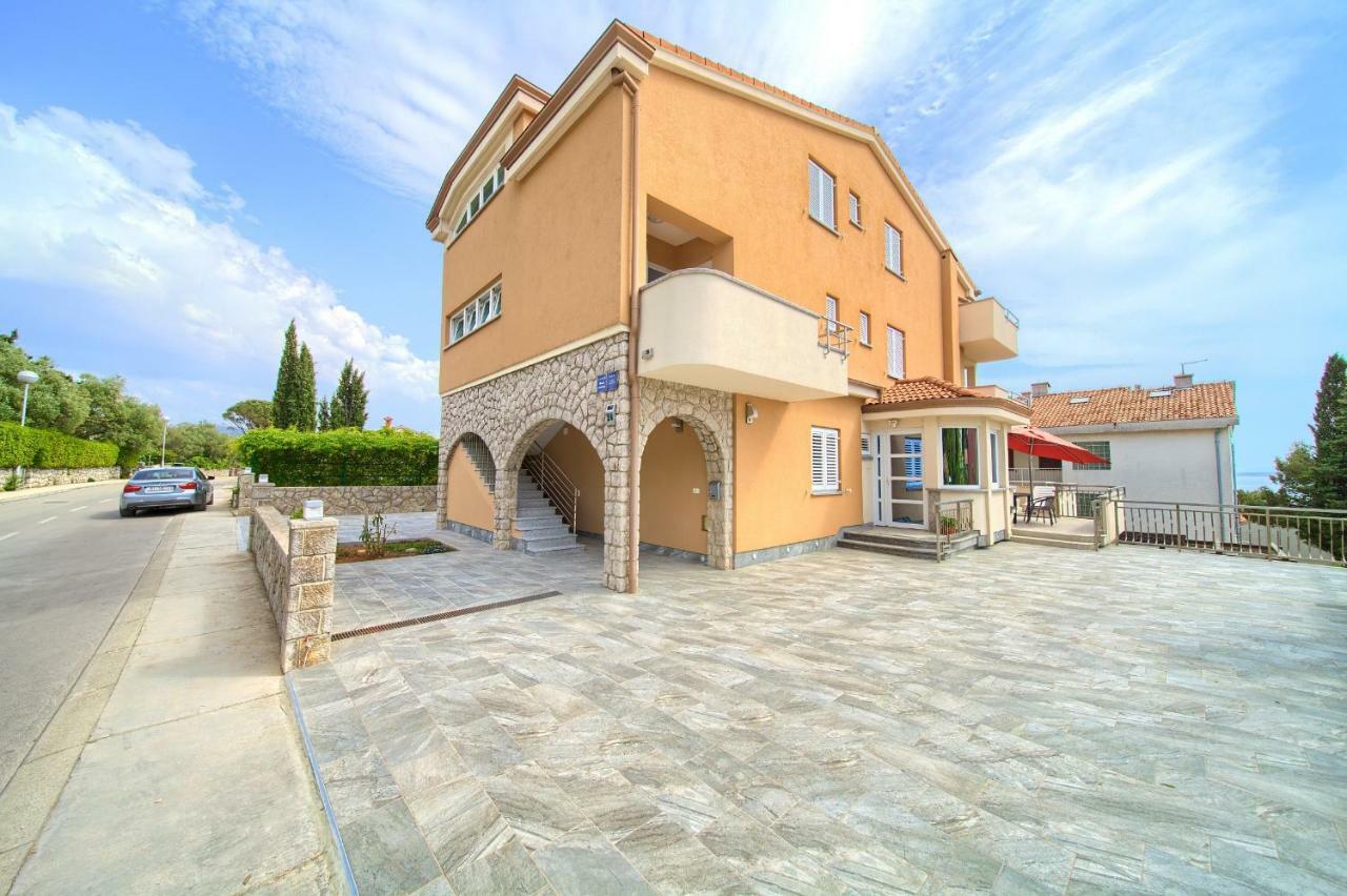 Apartments Vall Кърк Екстериор снимка
