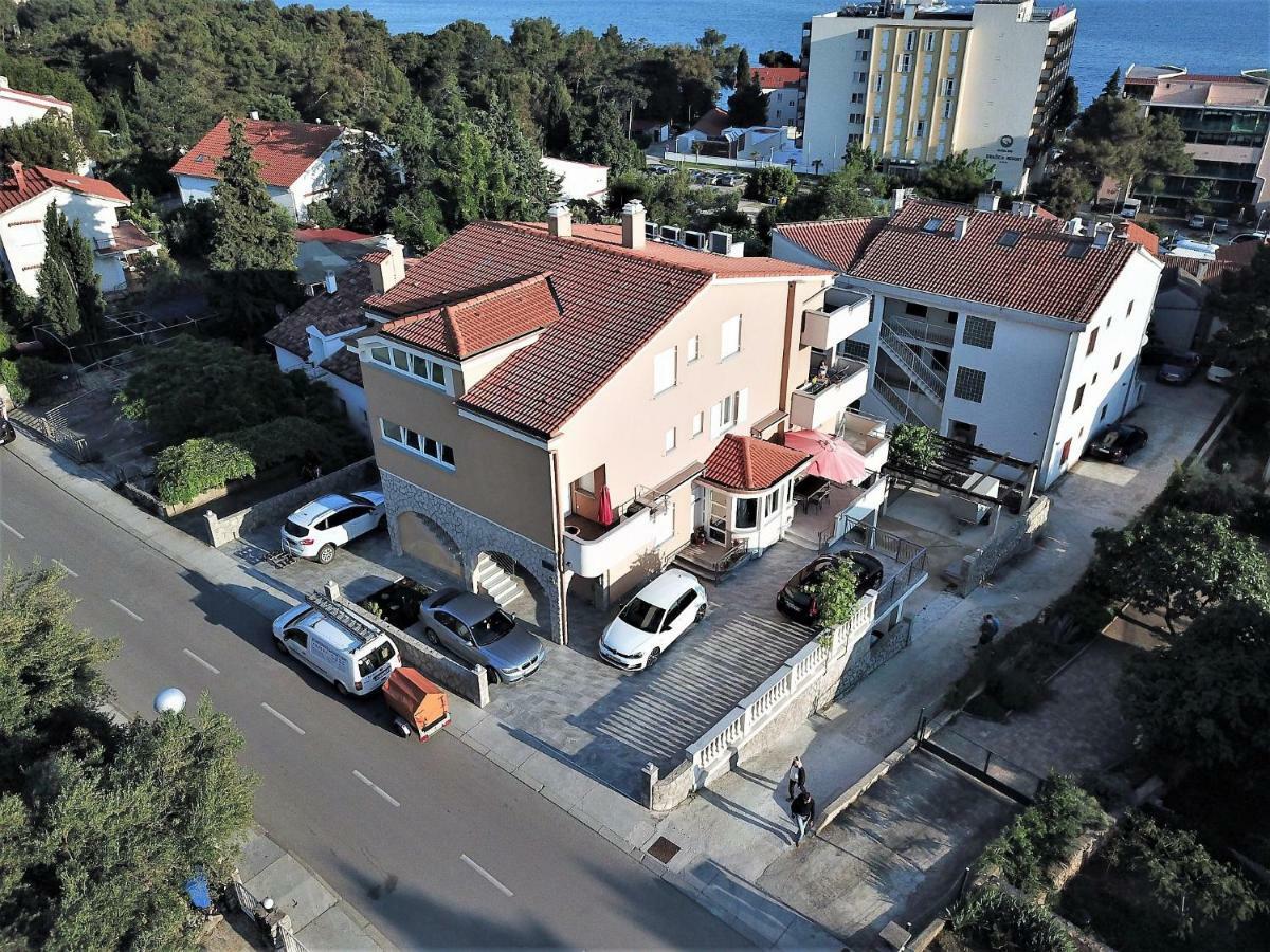 Apartments Vall Кърк Екстериор снимка
